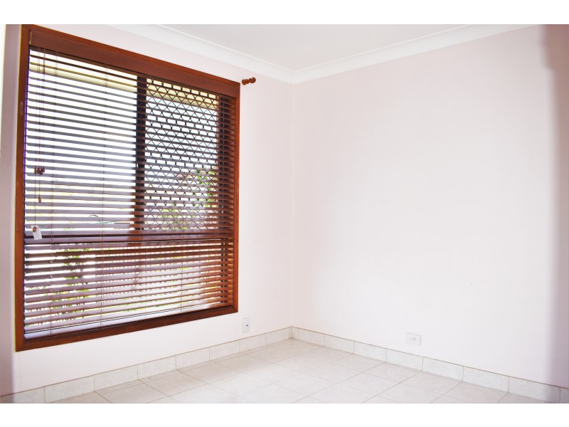 33 Dransfield Road, Edensor Park NSW 2176