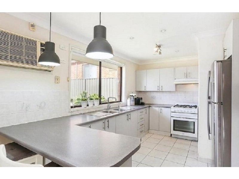 Edensor Park NSW 2176