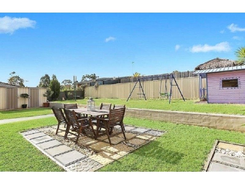 Edensor Park NSW 2176