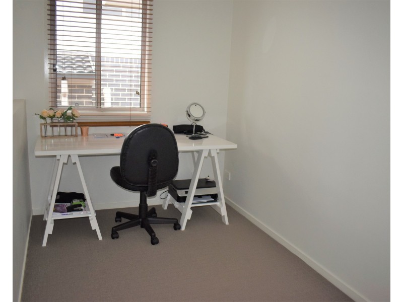 67 Southern Cross Drive, Middleton Grange NSW 2171