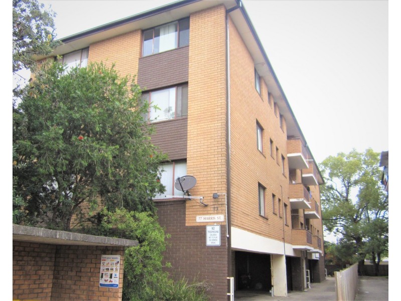 Fairfield NSW 2165