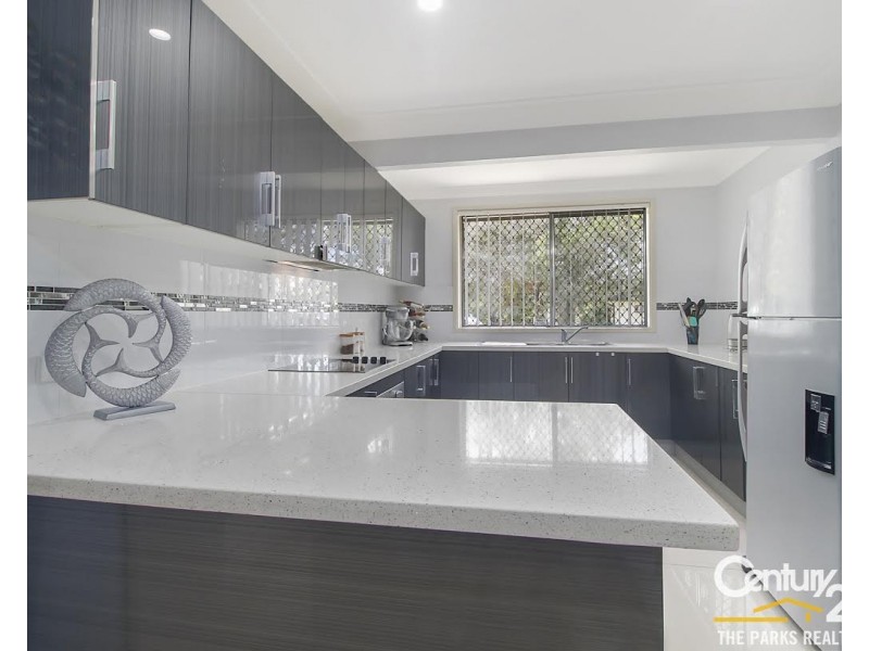 2 Siandra Avenue, Fairfield NSW 2165