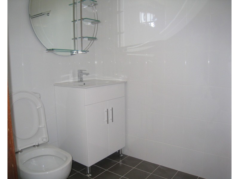 Edensor Park NSW 2176