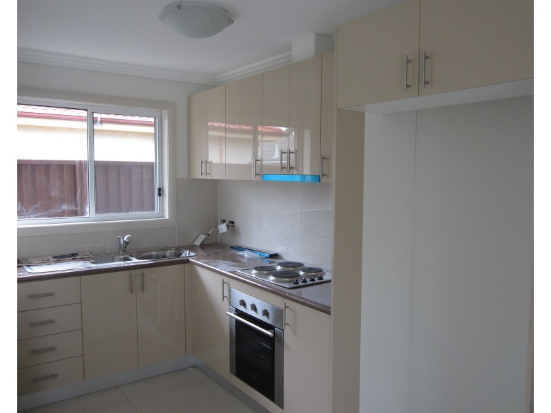 19a Brahma Close, Bossley Park NSW 2176