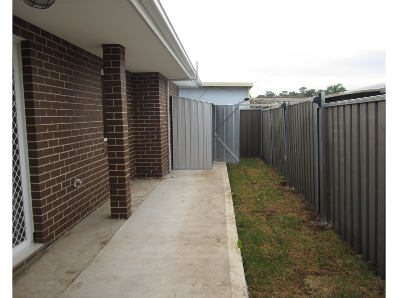 19a Brahma Close, Bossley Park NSW 2176