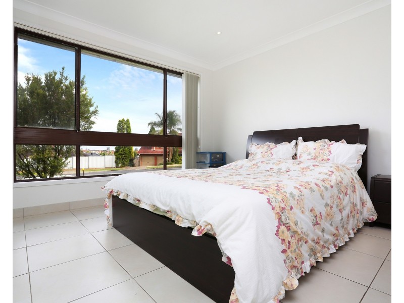 Edensor Park NSW 2176