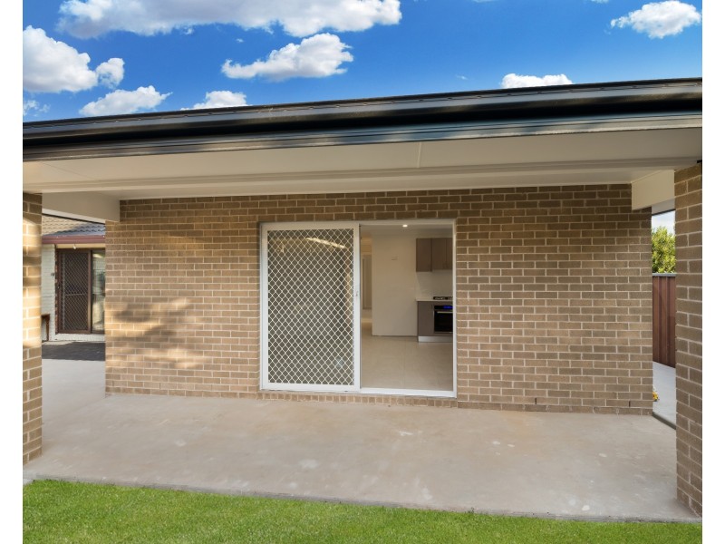 14a  Ashur Crescent, Greenfield Park NSW 2176