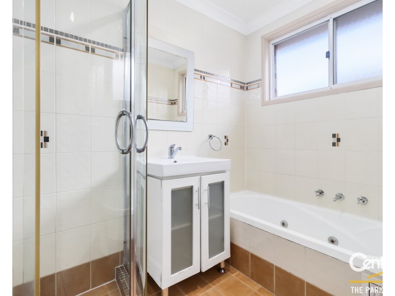 Edensor Park NSW 2176