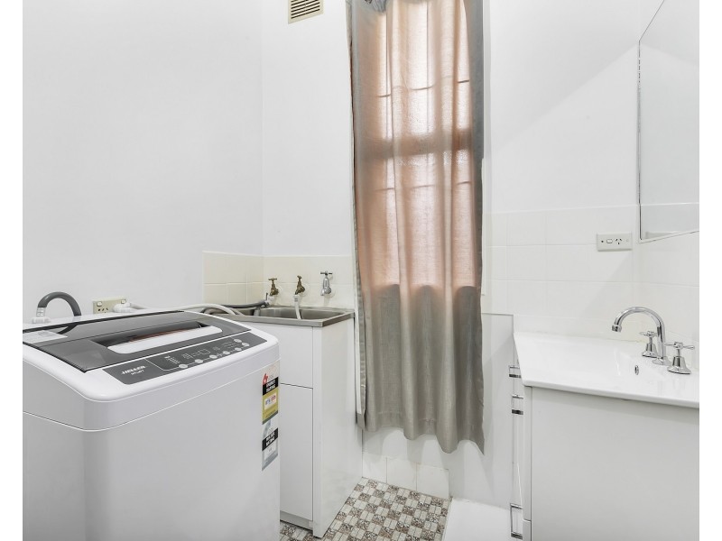 2/3 Jane Street, Smithfield NSW 2164