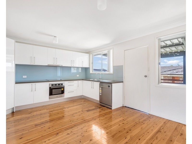 21 Brentwood Street, Fairfield West NSW 2165