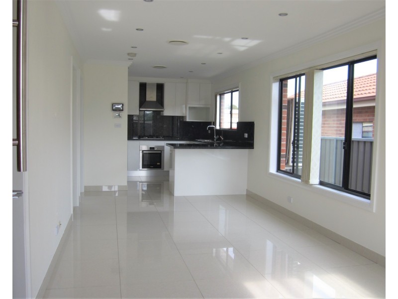 13a Beale Crescent, Fairfield West NSW 2165