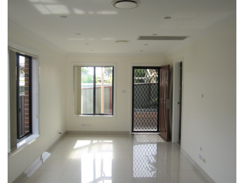 13a Beale Crescent, Fairfield West NSW 2165