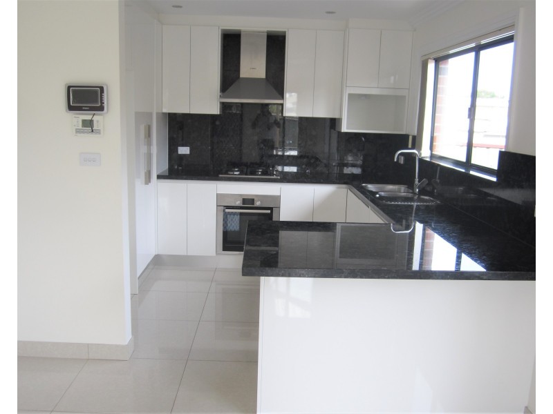 13a Beale Crescent, Fairfield West NSW 2165