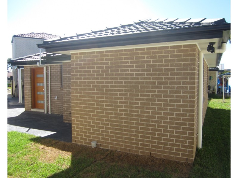 5a  Mulgara Place, Bossley Park NSW 2176