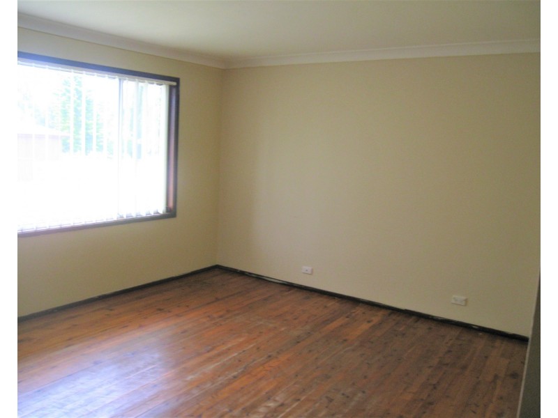 19 Pilliga Crescent, Bossley Park NSW 2176