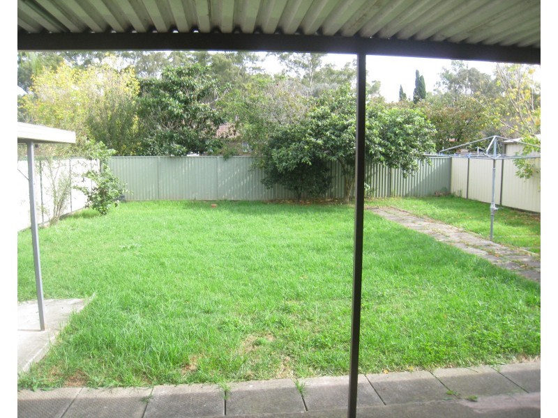 19 Pilliga Crescent, Bossley Park NSW 2176