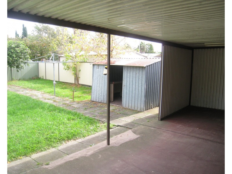 19 Pilliga Crescent, Bossley Park NSW 2176