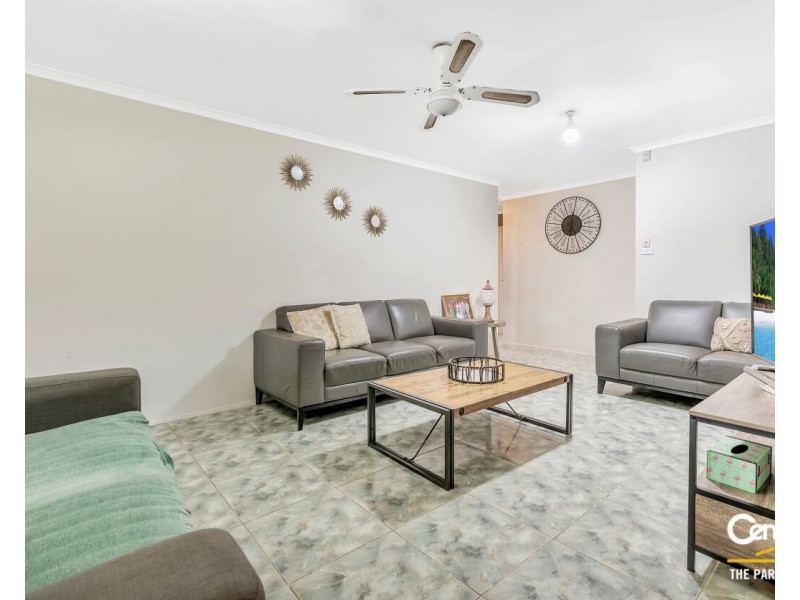 34 Pleasant Street, Bossley Park NSW 2176