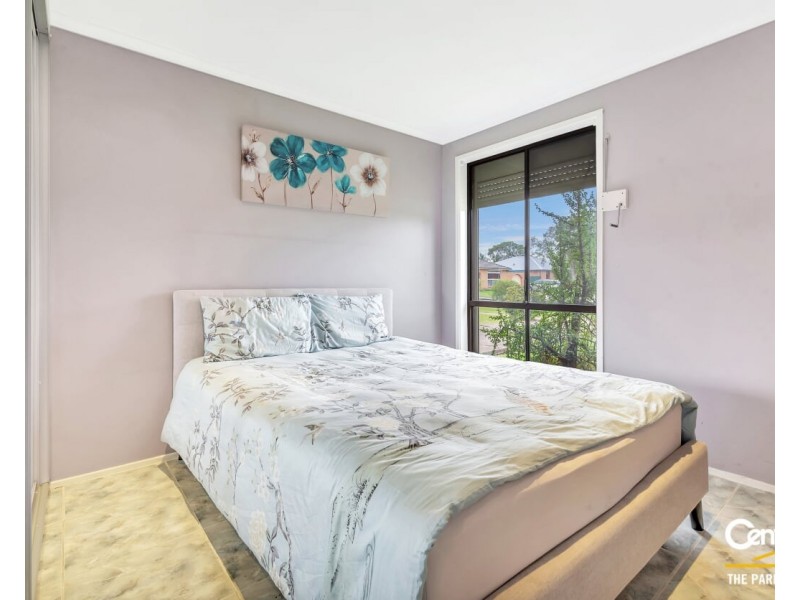 34 Pleasant Street, Bossley Park NSW 2176