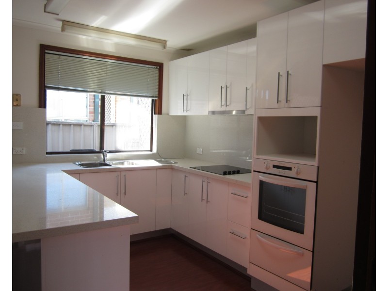 50 Quarry Road, Bossley Park NSW 2176