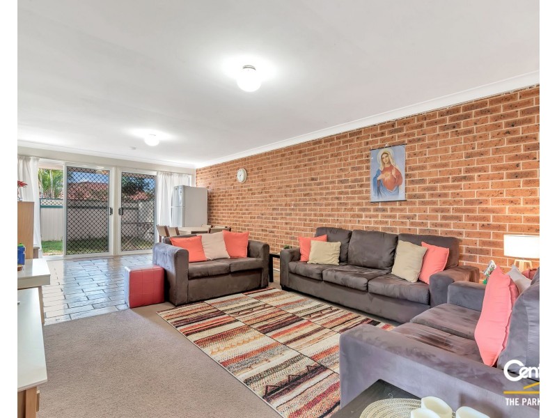 12a Diamond Crescent, Bonnyrigg NSW 2177