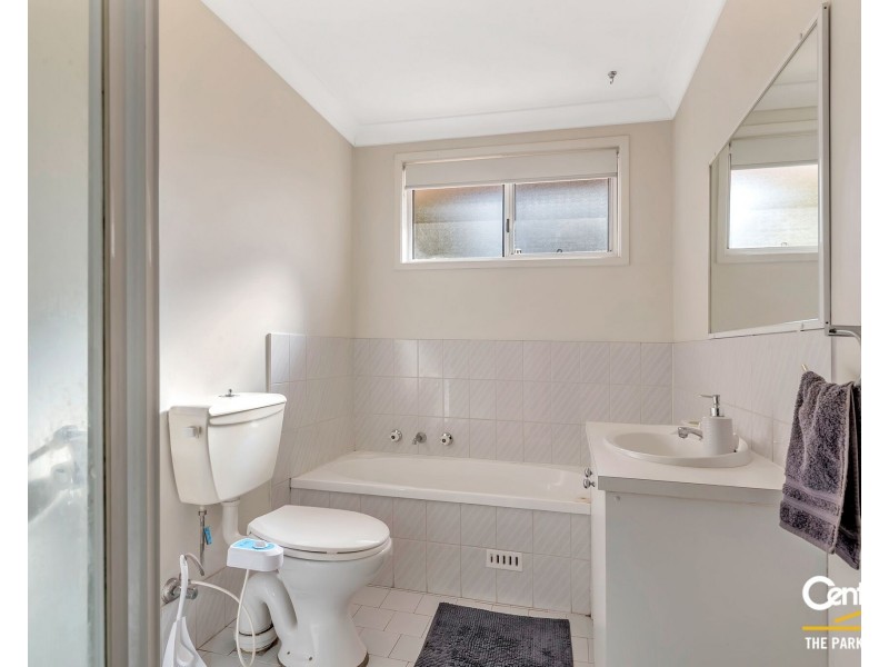 12a Diamond Crescent, Bonnyrigg NSW 2177