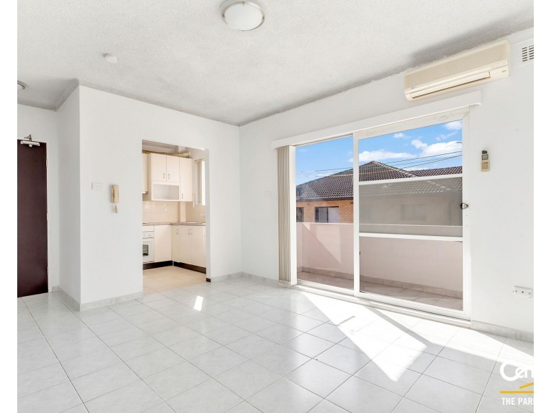 4/7 Lackey Street, Fairfield NSW 2165