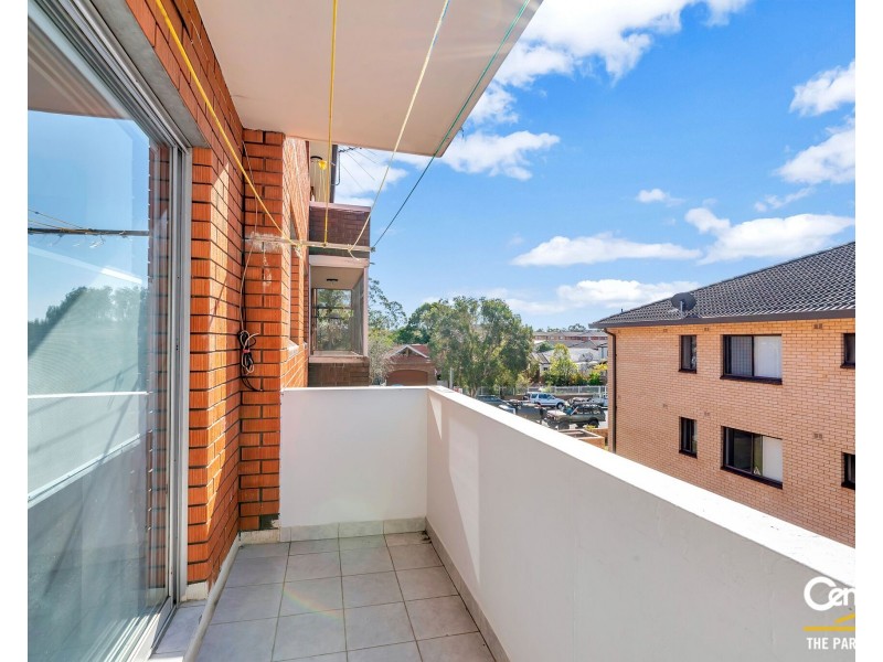 4/7 Lackey Street, Fairfield NSW 2165