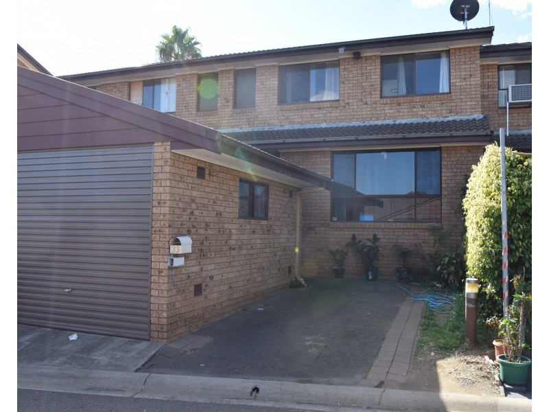 33/34-36 Ainsworth Crescent, Wetherill Park NSW 2164