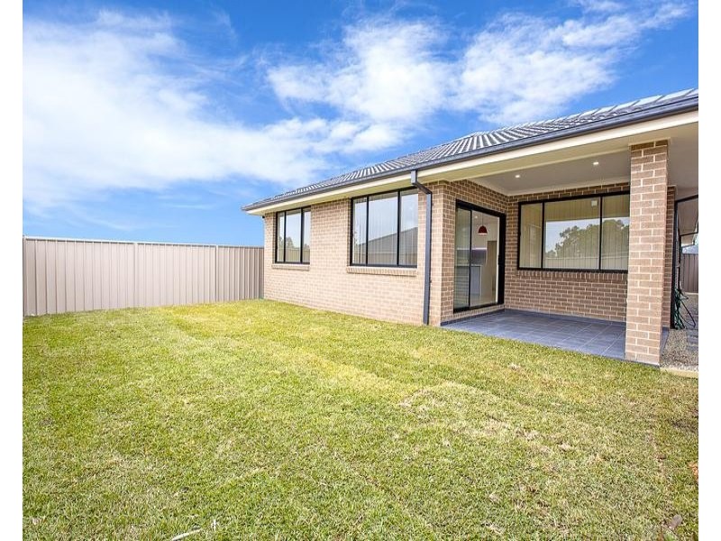 99 Mciver Avenue, Middleton Grange NSW 2171