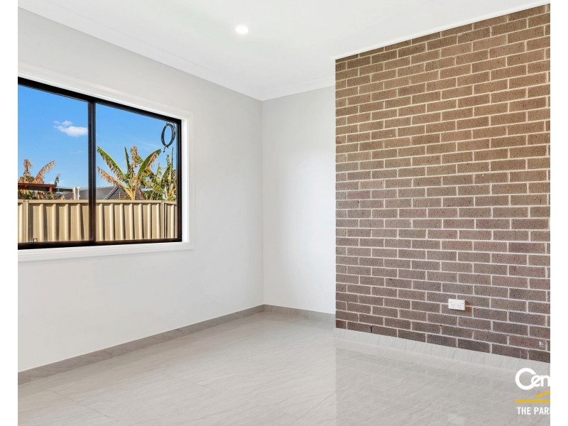 18a Blacksmith Street, Greenfield Park NSW 2176