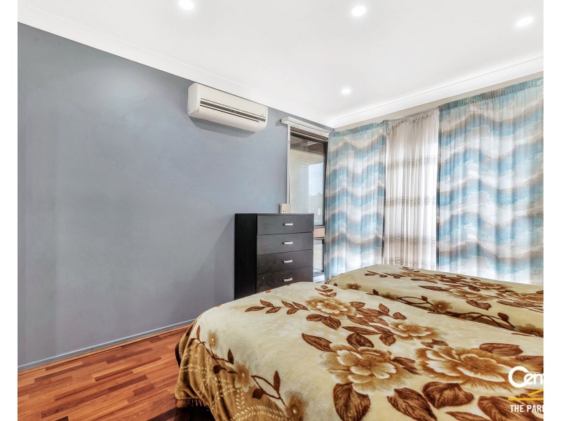 2 Glen Logan Road, Bossley Park NSW 2176
