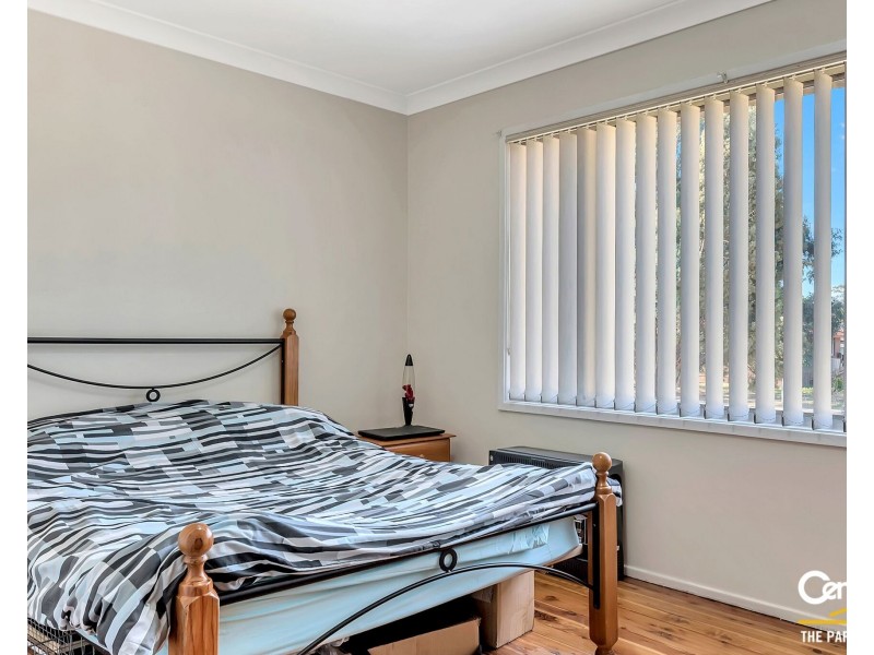 6 Comberford Close, Prairiewood NSW 2176