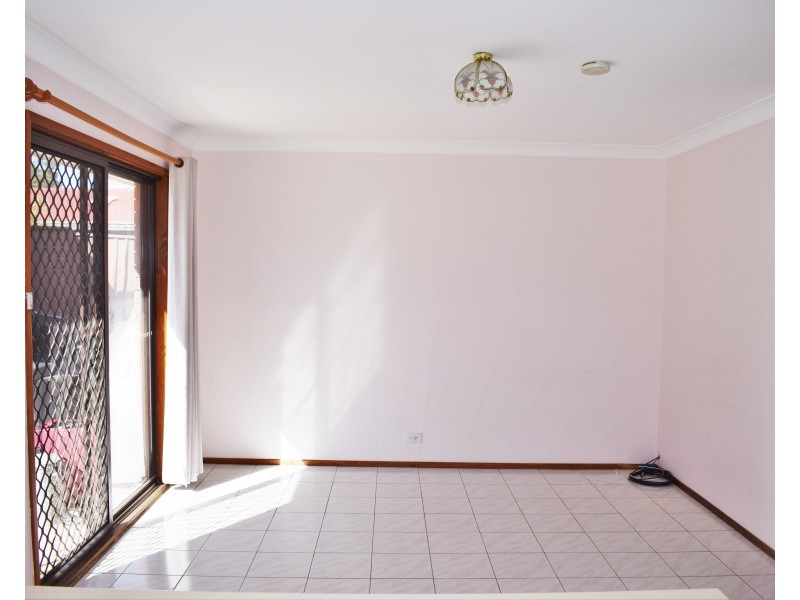 33 Dransfield Road, Edensor Park NSW 2176