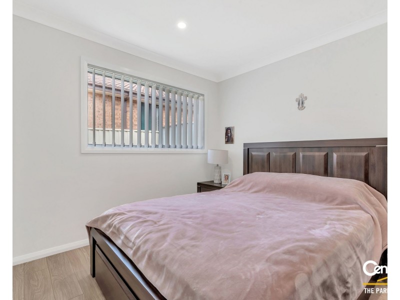 4a Rickard Road, Bossley Park NSW 2176