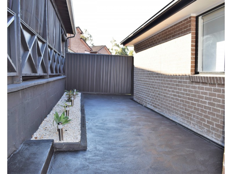 35a Stockdale Crescent, Abbotsbury NSW 2176