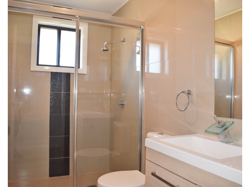 35a Stockdale Crescent, Abbotsbury NSW 2176