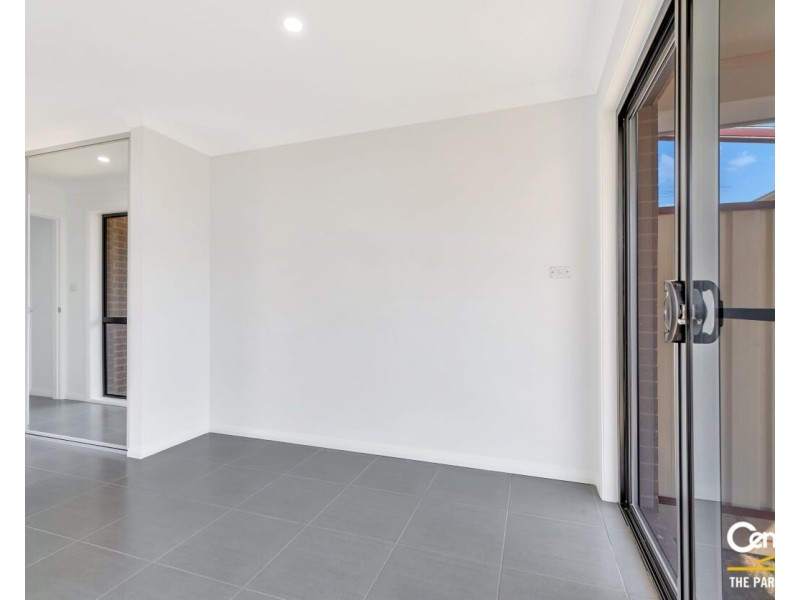 14a Astley Place, Edensor Park NSW 2176