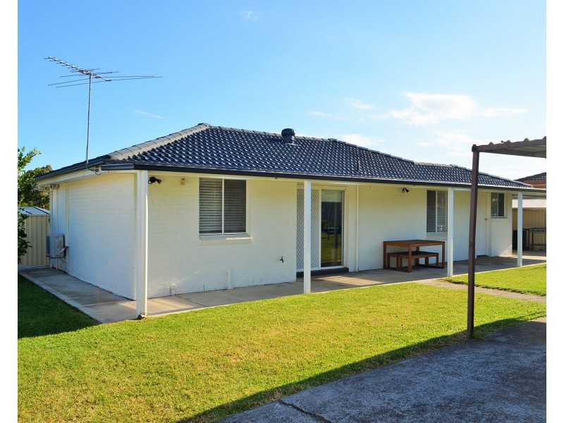 23 Dransfield Road, Edensor Park NSW 2176