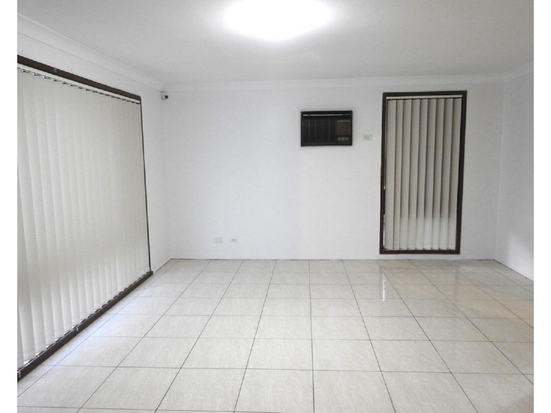 7 Hampshire Place, Wakeley NSW 2176