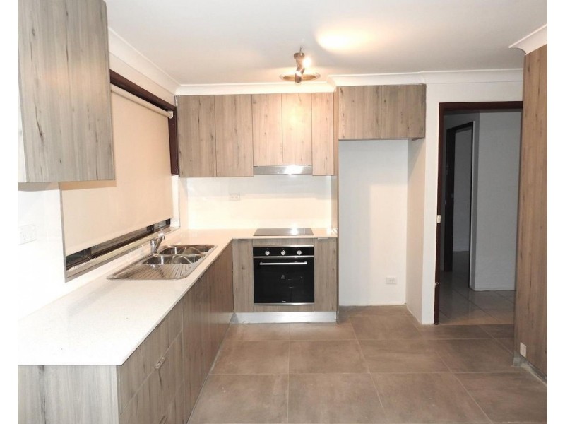 7 Hampshire Place, Wakeley NSW 2176