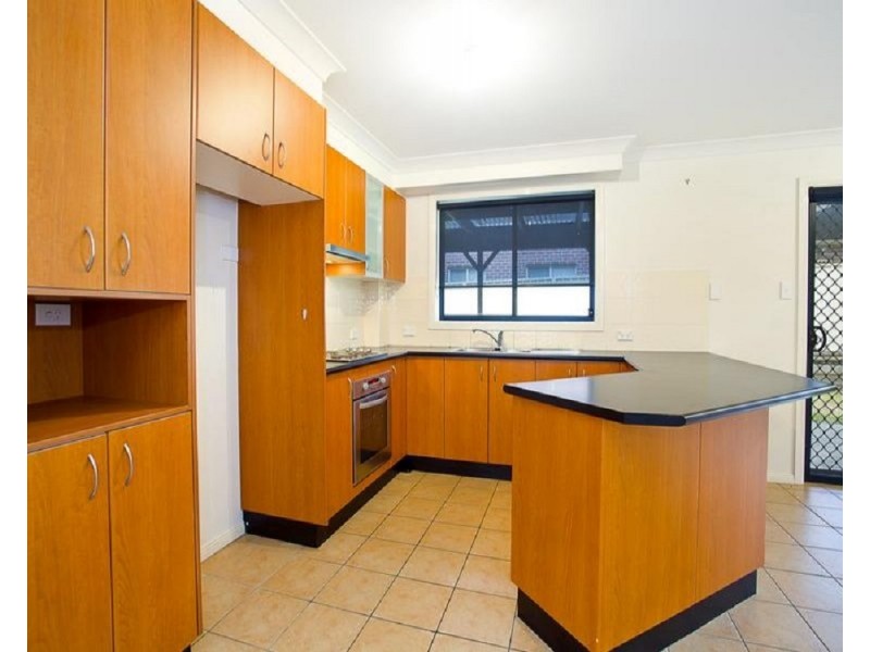 1 Ferraro Crescent, West Hoxton NSW 2171