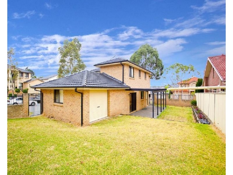 1 Ferraro Crescent, West Hoxton NSW 2171