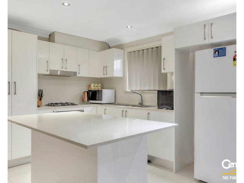 10a Lachlan Street, Bossley Park NSW 2176