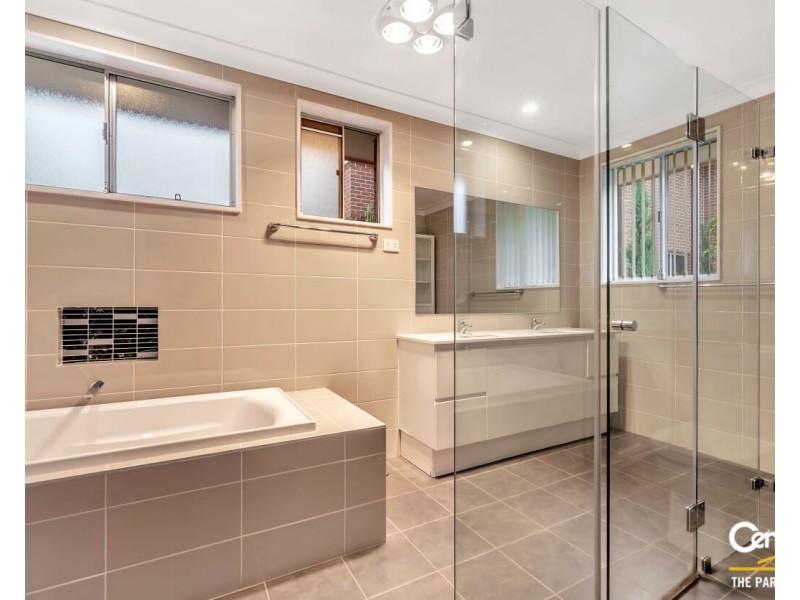 13 Sandringham Street, St Johns Park NSW 2176