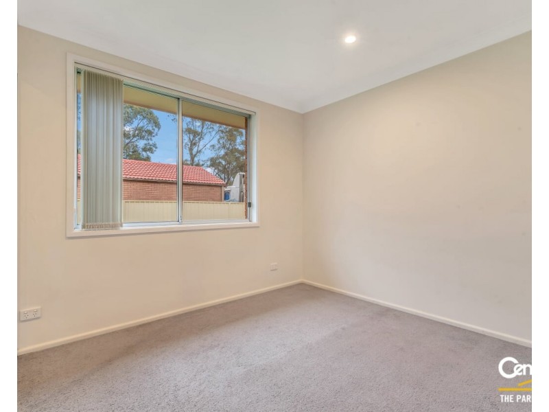 13 Sandringham Street, St Johns Park NSW 2176