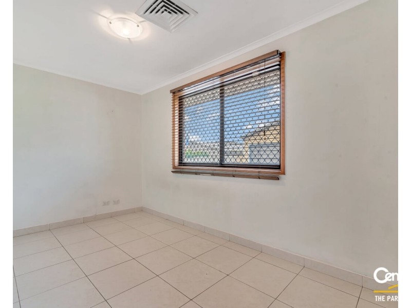 27 Bettong Crescent, Bossley Park NSW 2176