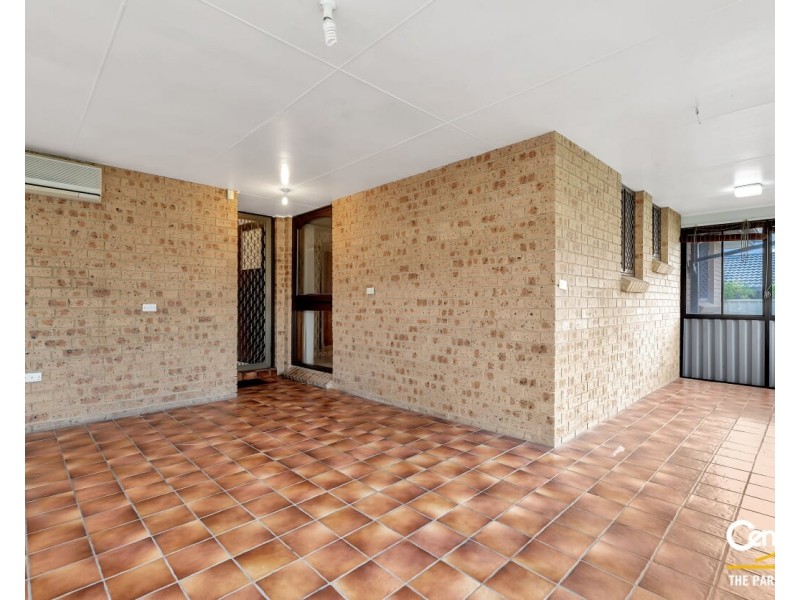 27 Bettong Crescent, Bossley Park NSW 2176