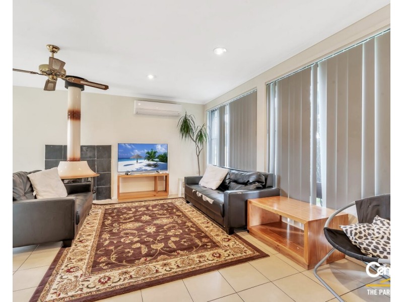 8 Ben Lomond Street, Bossley Park NSW 2176