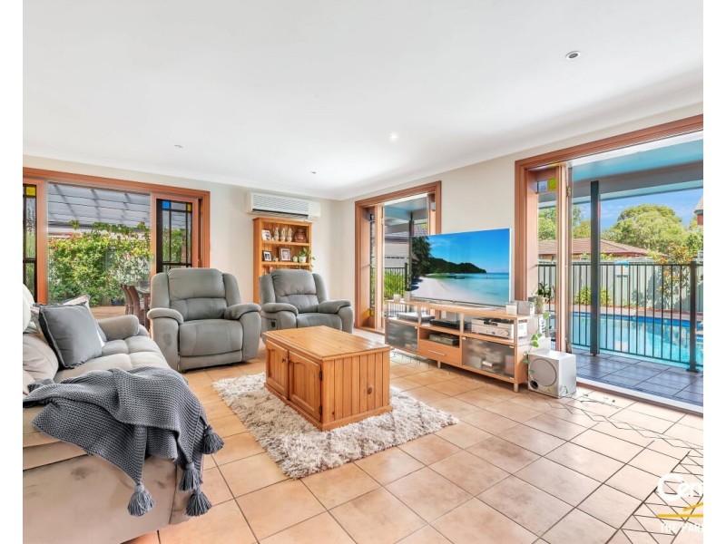 19 Donahue Close, Prairiewood NSW 2176